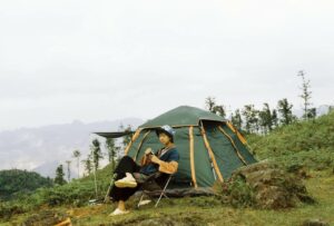 Principais Gadgets para Entusiastas de Acampamento
